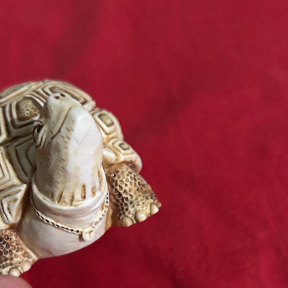 Vintage 1993 Harmony Kingdom one step ahead turtle Figurine - Brown and Tan - Picture 9 of 9